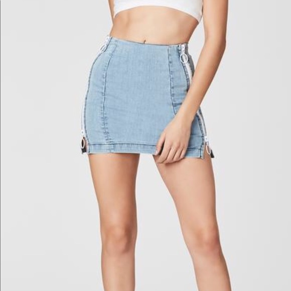 LF CARMAR DENIM SKIRT NWT